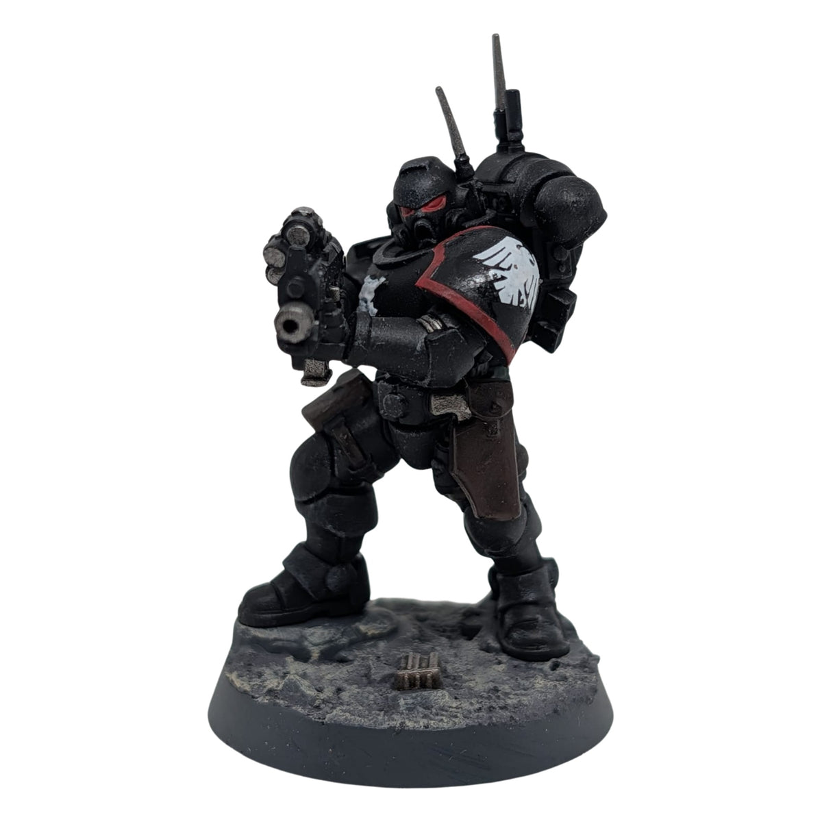 Warhammer Heroes – Raven Guard Space Marine (painted)