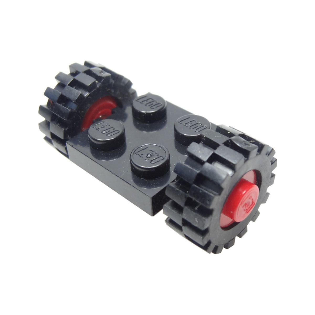 LEGO® Plate, Modified 2 x 2 with Red Wheels with Black Tires 15mm D. x 6mm Offset Tread Small (122c01 / 3641) 122c01assy2 schwarz