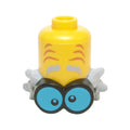 LEGO® Minifigure, Headgear Extended Head with Eyebrows and Wrinkles, Black and Blue Goggles and Messy Light Bluish Gray Hair Pattern 20603pb01 gelb