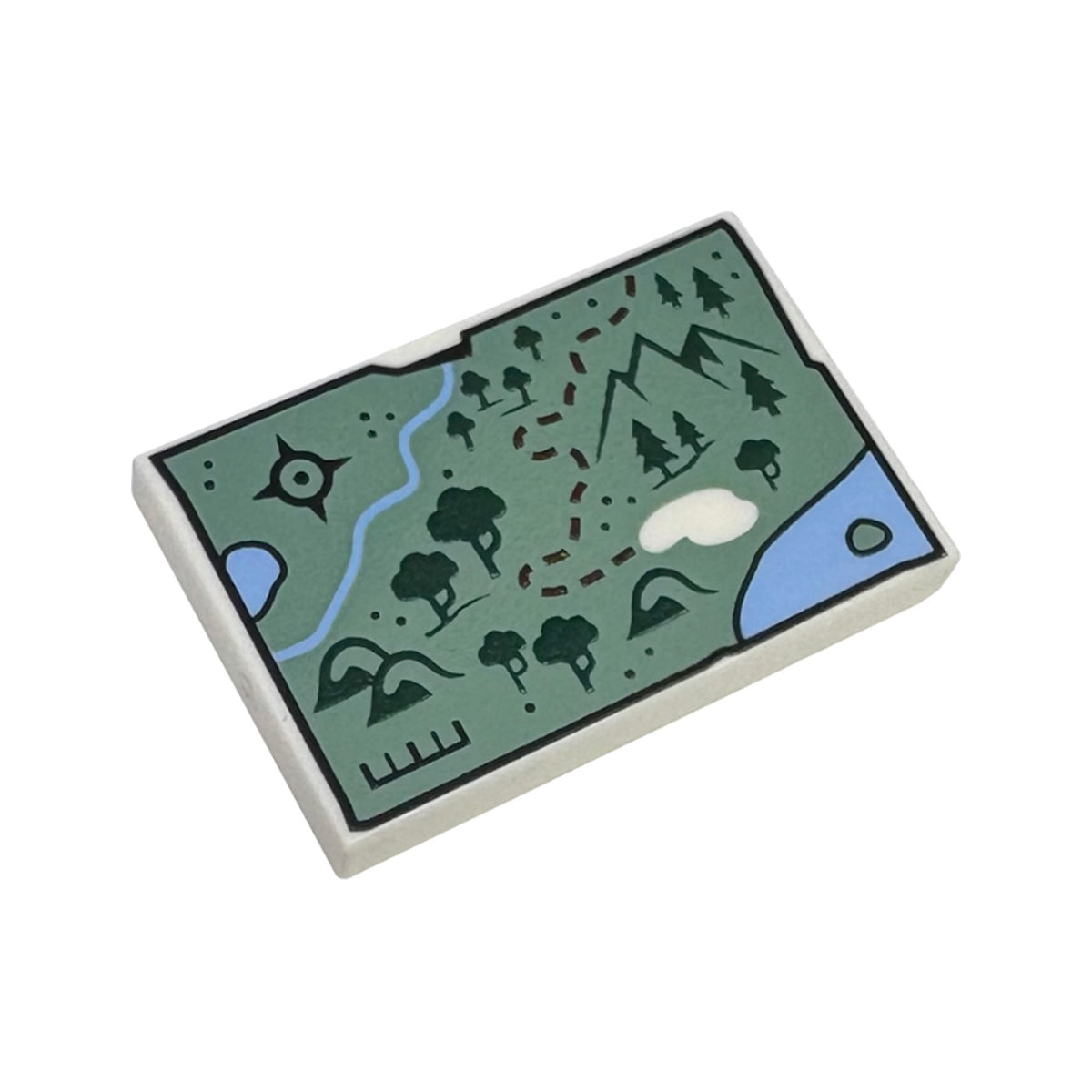 LEGO® Tile 2 x 3 with Map with Sand Green Land, Bright Light Blue Water, Dark Green Trees and Mountains, Black Compass Rose and Dark Red Dotted Line Pattern 26603pb498 weiss