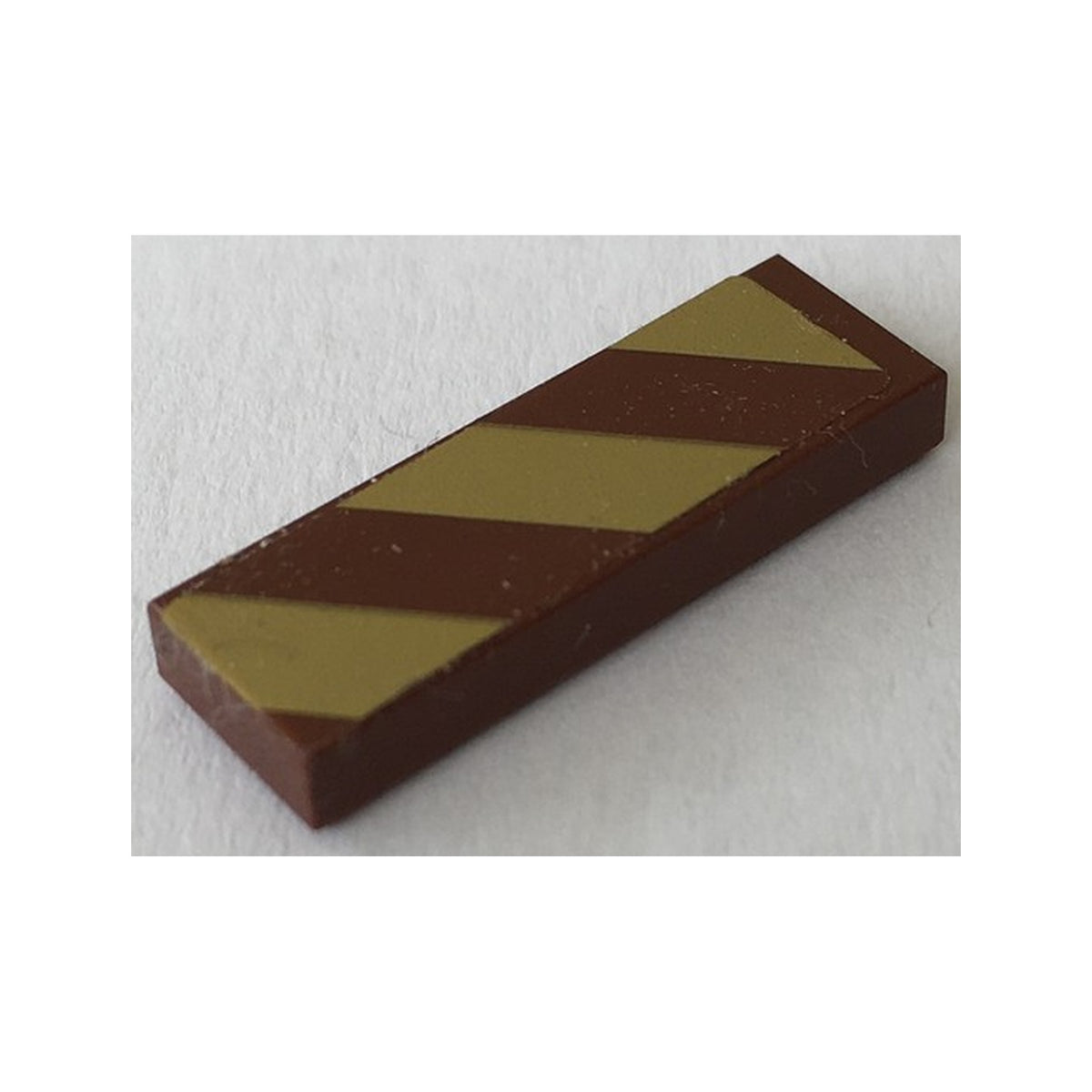LEGO® Tile 1 x 3 with Gold Danger Stripes Pattern Model Right Side (Sticker) - Set 41068 63864pb107R braun