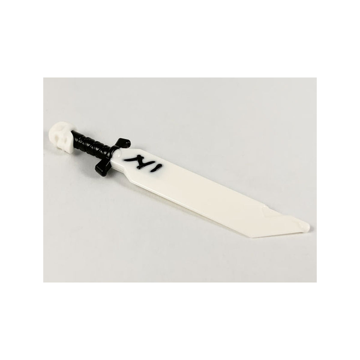 LEGO® Minifigure, Weapon Sword with Skull Pommel with Molded Black Hilt Pattern (Ninjago Ivory Blade of Deliverance) 66954pb02 weiss
