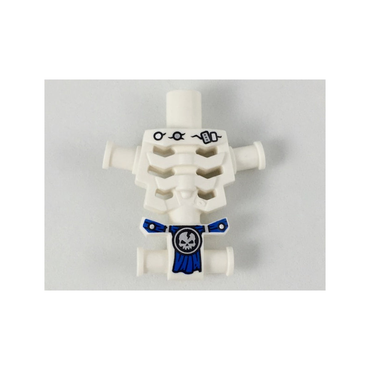 LEGO® Torso Skeleton, Angular Rib Cage with Repaired Holes and Cracks and Blue Loincloth Pattern 93060pb06 weiss