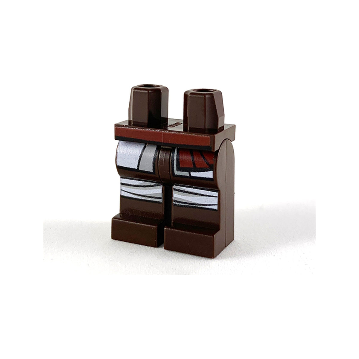 LEGO® Hips and Legs with Dark Red Sash, White and Light Bluish Gray Tunic Tail and Knee Wrappings Pattern 970c00pb0984 dunkelbraun