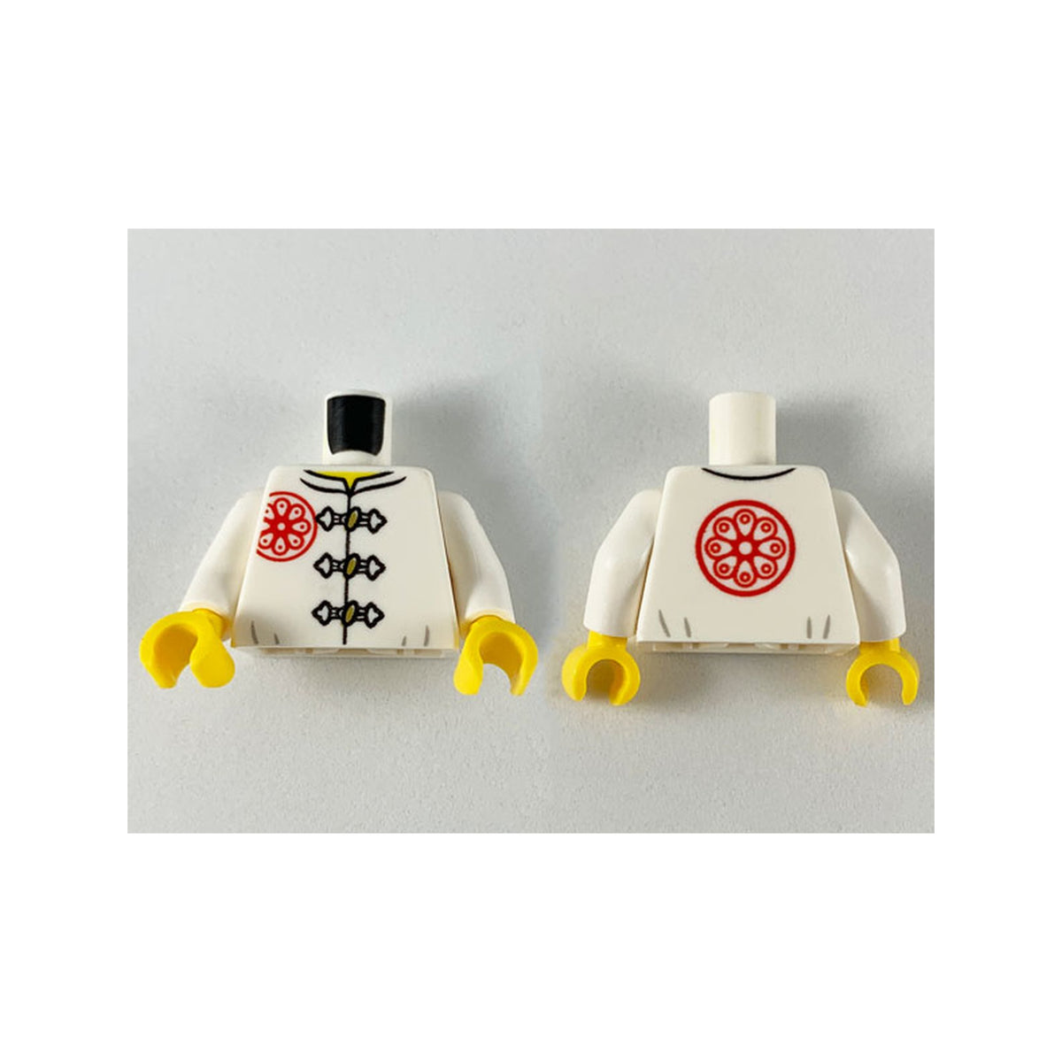 LEGO® Torso Gi with 3 Gold Frog Clasps, Red Flower Symbol on Lapel and Back Pattern / White Arms / Yellow Hands 973pb3669c01 weiss